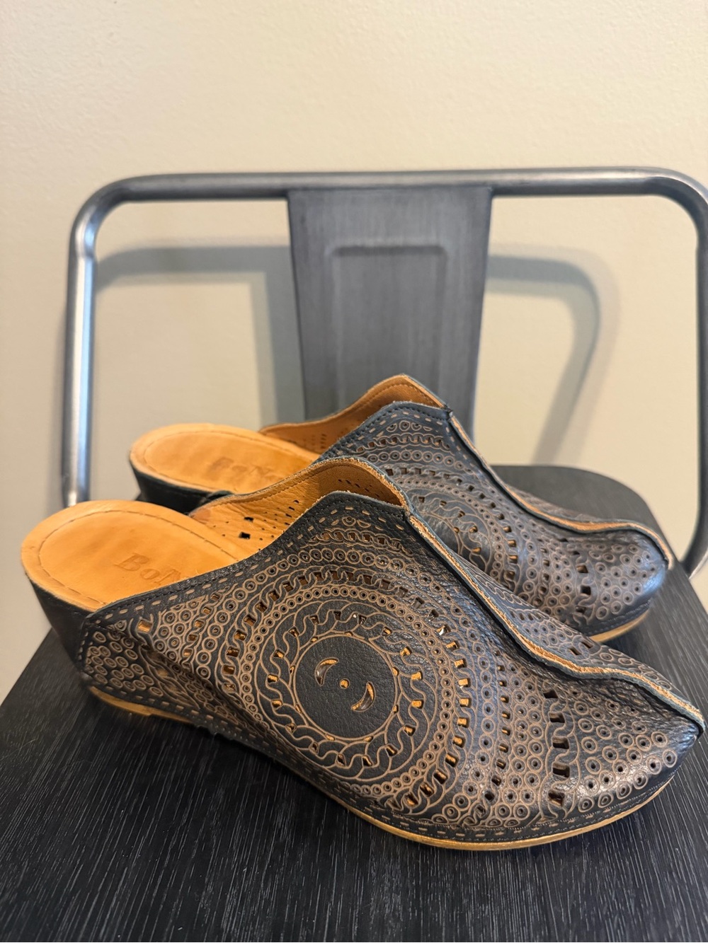 BoNaVi Leather Wedge Mules 39 Black Sun Mandala Cutout Clogs 8/8.5